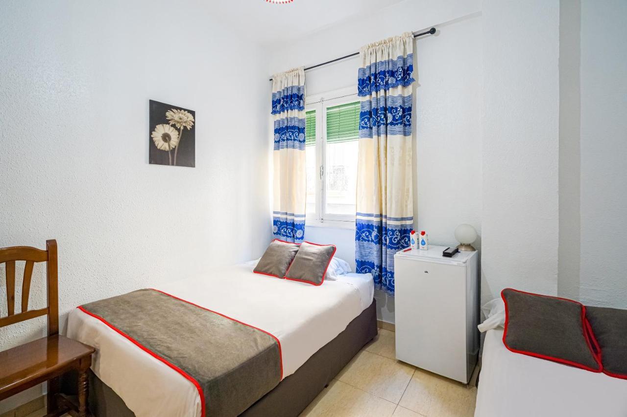 Pension Ayuntamiento Alicante Extérieur photo